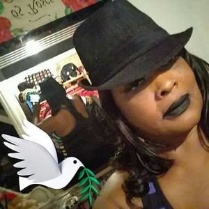 Meet your Posher, Sharon